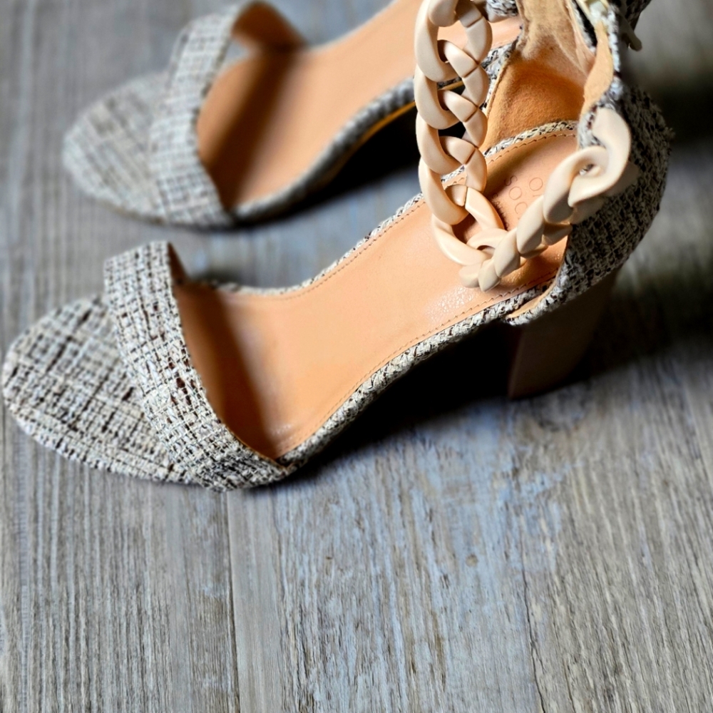 Oasis Society Heels
